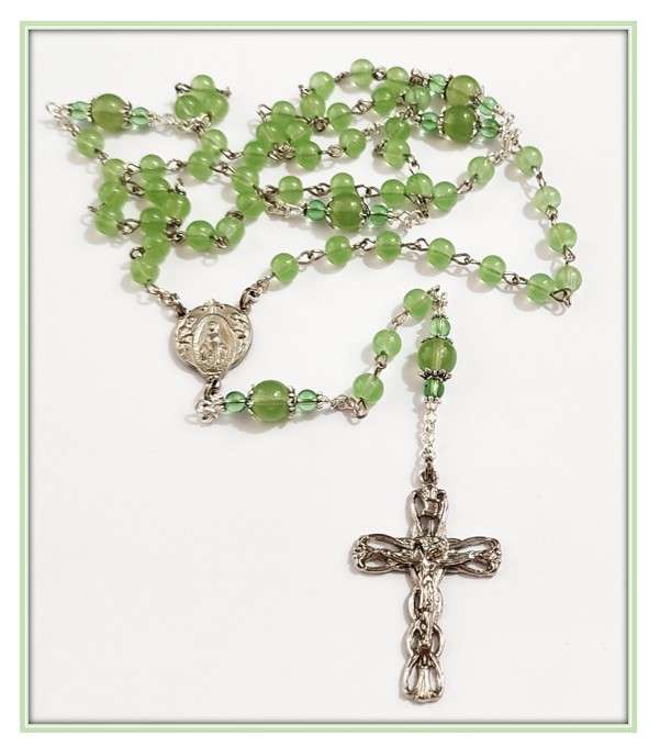 Peridot - August birthstone Rosary - Chain design