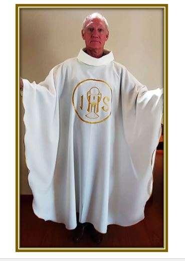 Cream Chasuble and Stole with IHS and Eucharist Embroidery in gold