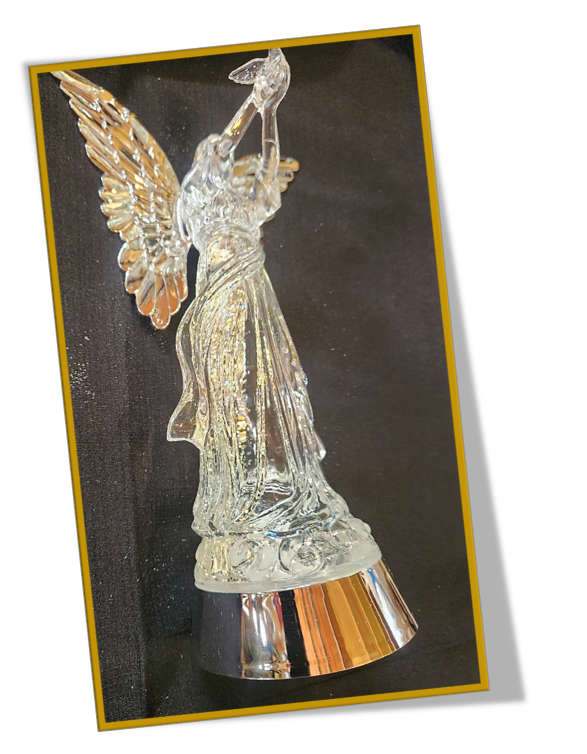 37cm Water Angel with Dove - Light & Music