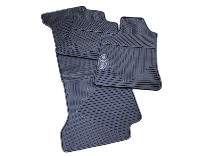 Rubber Floormats to fit Toyota Hilux 05-2015