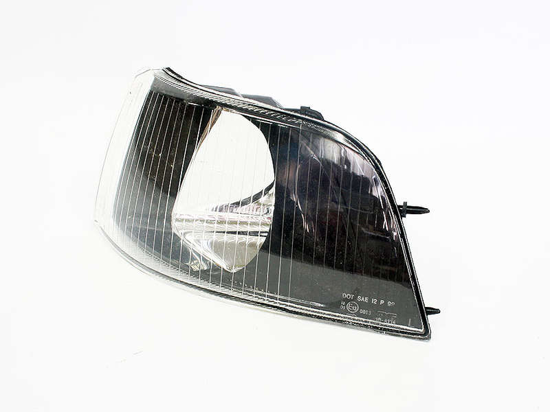 Volvo C40 2000-2004 Corner Lamp (LHS)Volvo C40 2000-2004 Corner Lamp (LHS)
