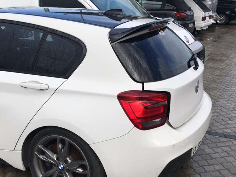 Suitable for Bmw F20 Gloss Black Roofspoiler