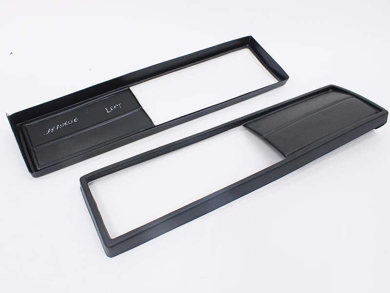 VW Microbus/Caravelle Rear Number Plate Prestige Panel