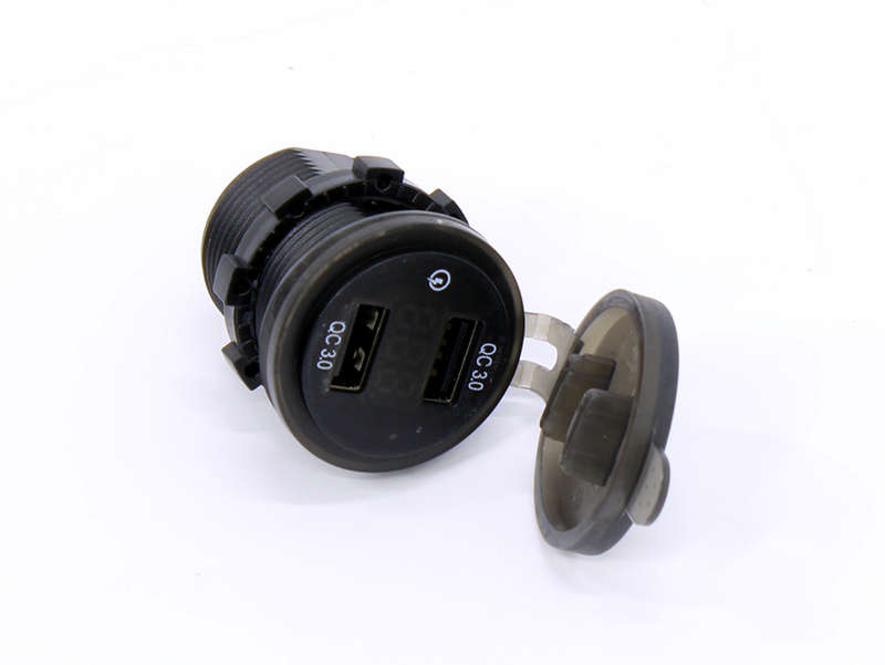 6A Quickcharge Digital Power Socket
