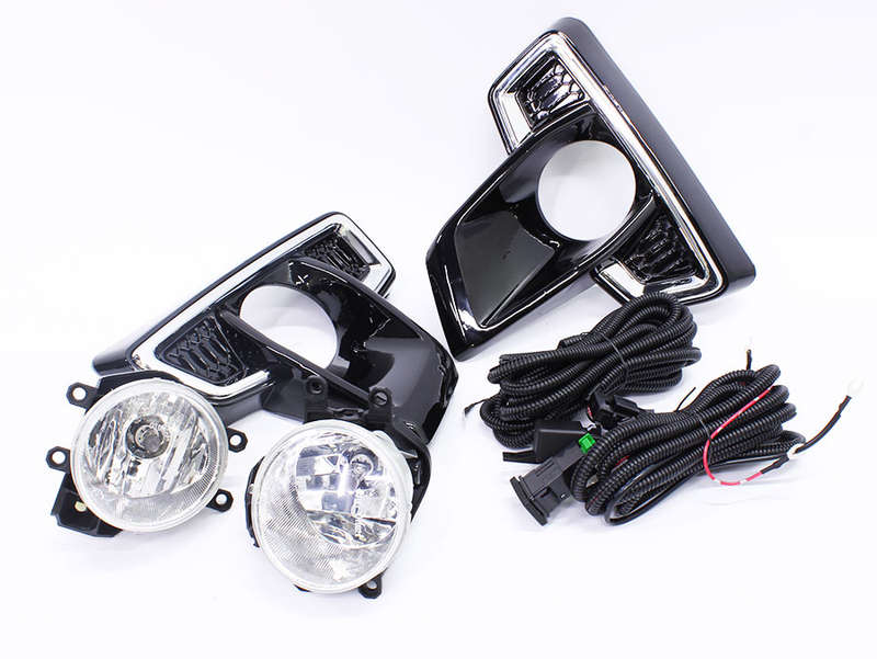 Toyota Hilux 2019-2020 OEM Look bumper Foglights (pair)