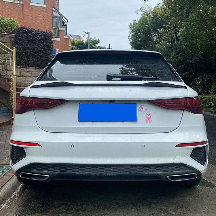 Audi Q3 2021 Mid Tailgate Spoiler Gloss Black
