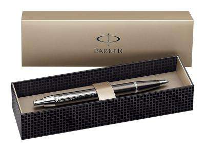 Parker IM Medium-Nib Ballpoint Pen (Lacque Black with Chrome Trim)