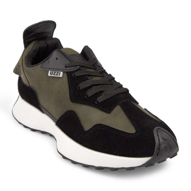 UZZI Sneaker