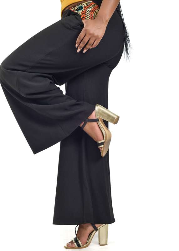 Chipiwo - Black Wide Legged Pants - XL