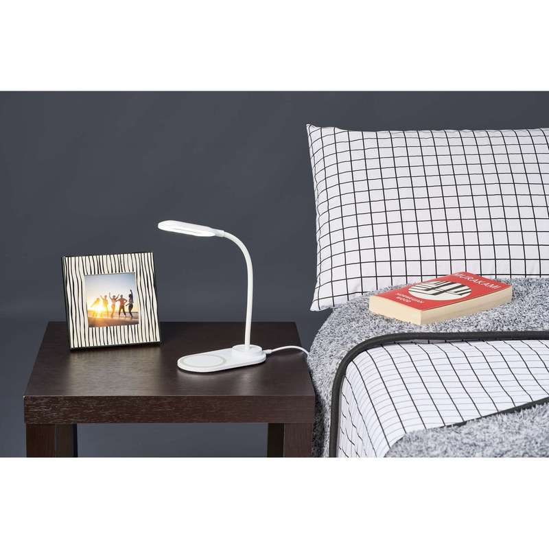 Swiss Cougar Doha Wireless Charger And Desk Lamp