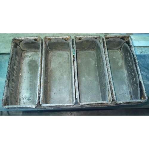 Bo4 4 Division Bread Pans/ Preowned/ Used/ Second Hand Sh0433-g