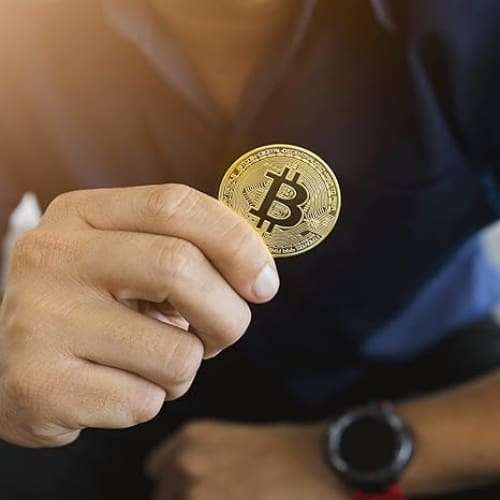 Bitcoin Commemorative Coin 24K Gold Plated, 3mm BTC Cryptocurrency, Collectible Coin with Protect...