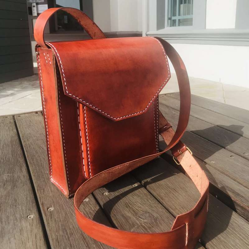 Baxi messenger bag - (Production time - 15 days)