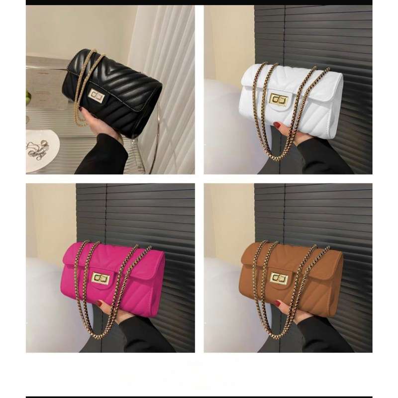 Chain Crossbody Shoulder Square Bag.