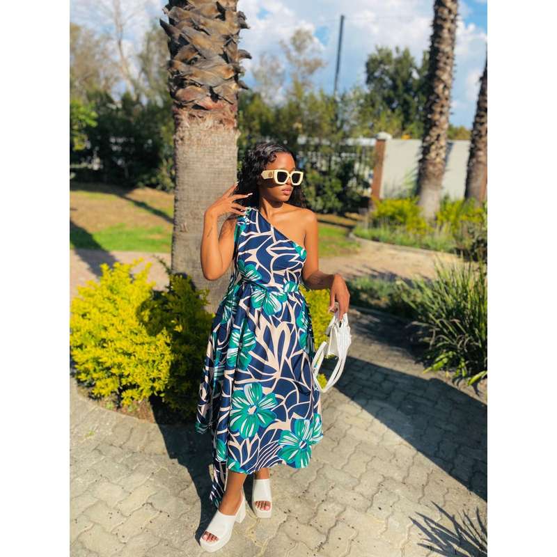 One Hand Off Shoulder Floral Dress