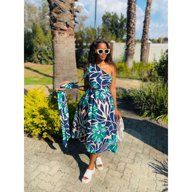 One Hand Off Shoulder Floral Dress