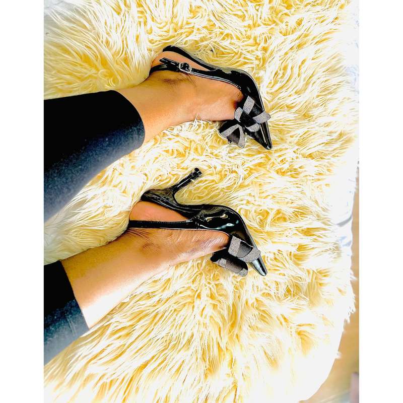 Pointy cross bow stiletto heel