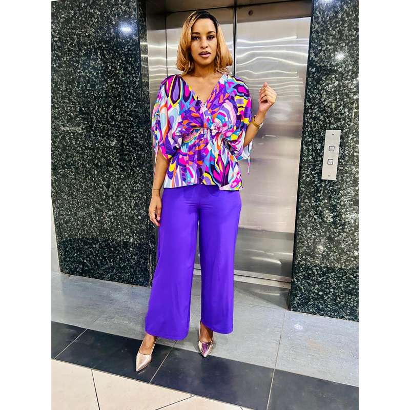 Multicolor Printed Sleeve Knot Side Top & Pants.