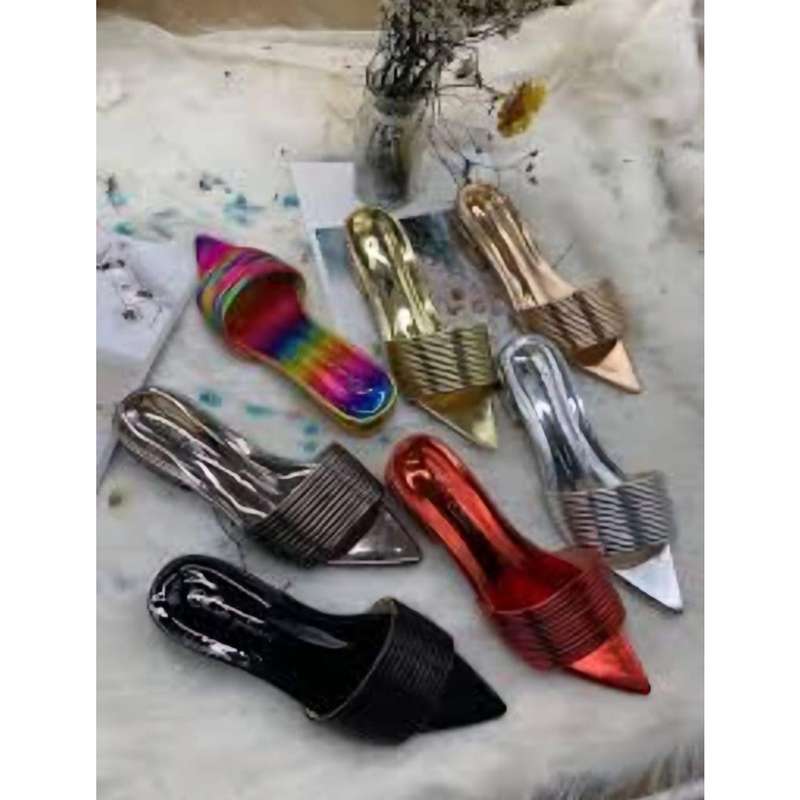 Pointed Toes Flat Sandals.