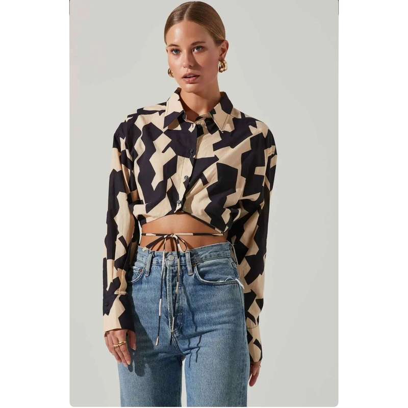Geometric Print Longsleeve Crop Shirt