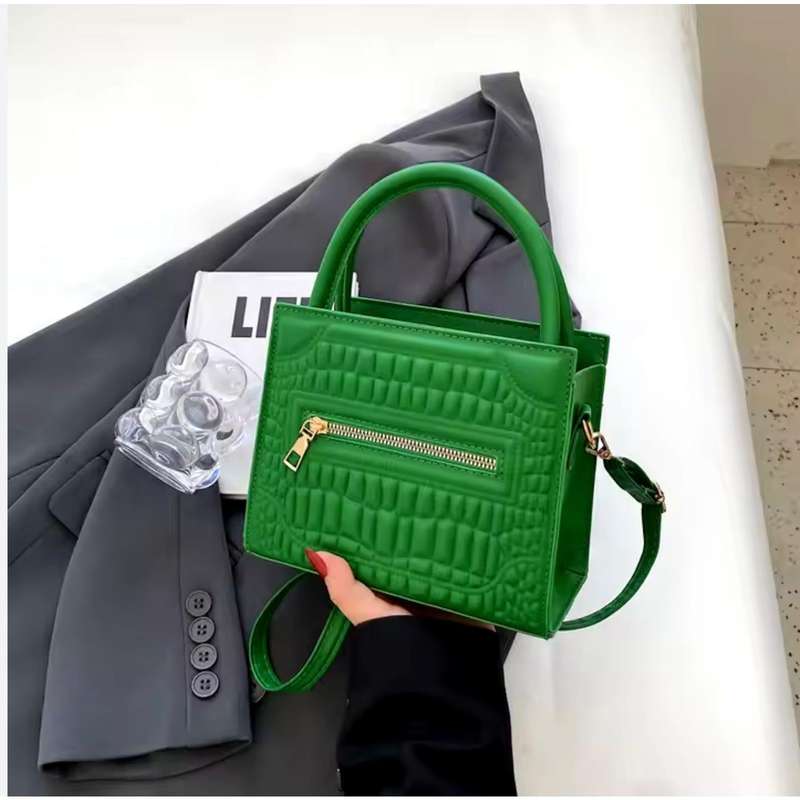 Crocodile pattern Simplicity Purse Crossbody Handbag.