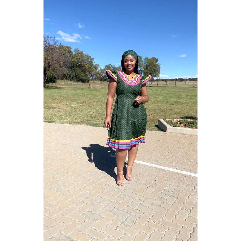 African V-neck Short Sleeve Traditional Dress