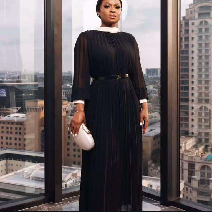 O-Neck Long Sleeve Pleated with Nude Trim Patchwork Dress