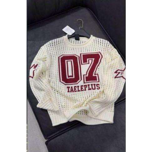 V-Neck Numbers Print Pullover Sweater