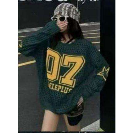 V-Neck Numbers Print Pullover Sweater