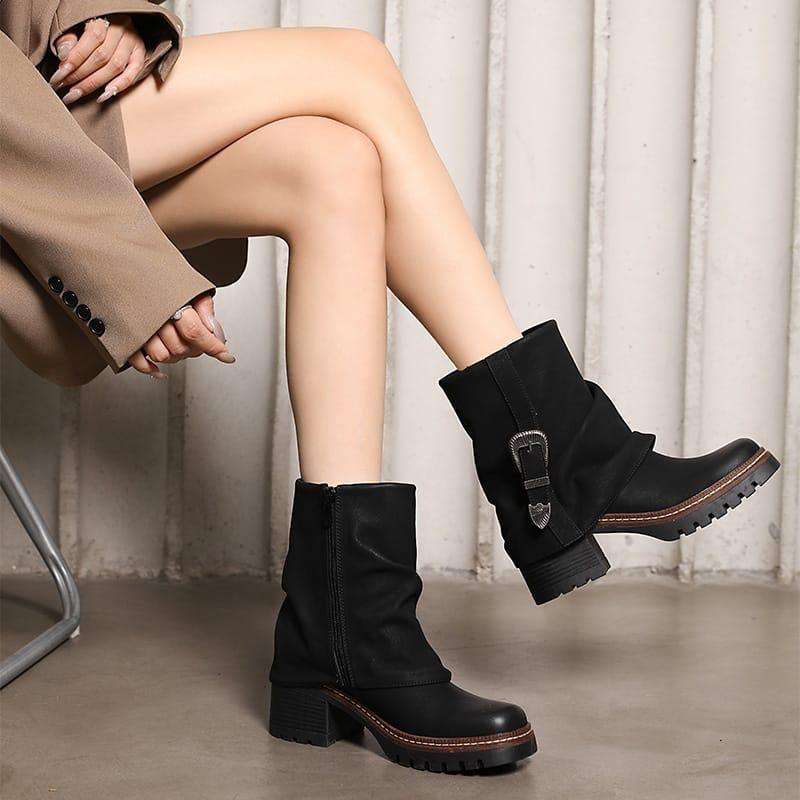 Functional Buckles and Comfortable Boots Fit