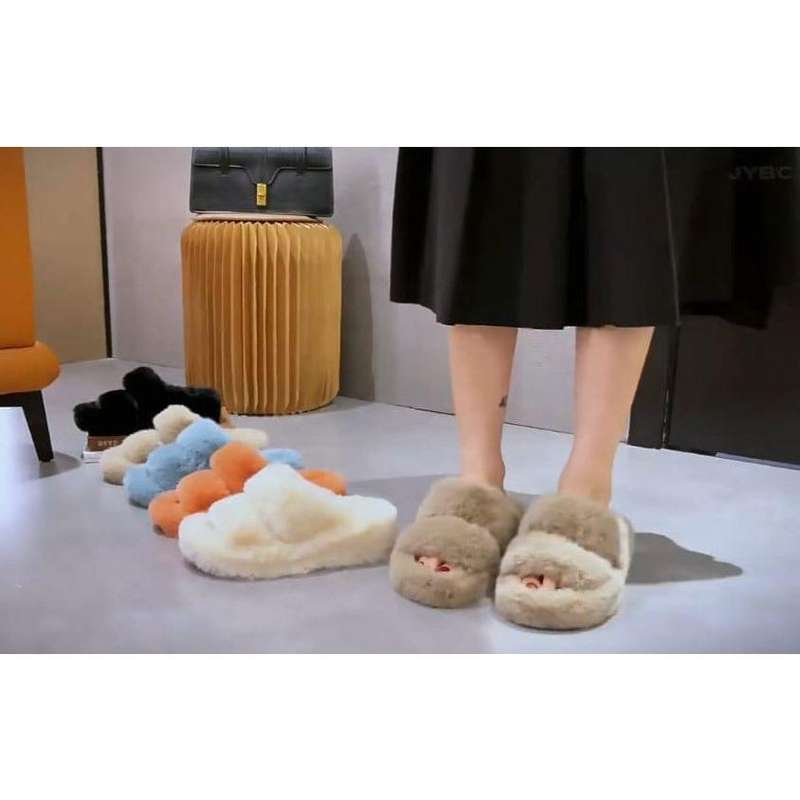 Solid Color Minimalist Fluffy Slippers