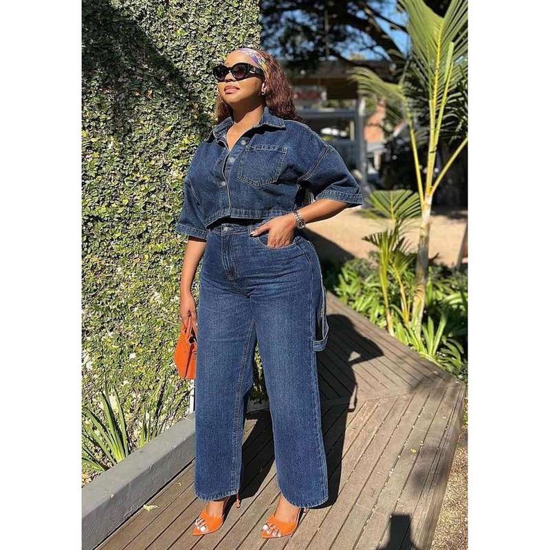 Side Pocket Cargo Jean and Plus Size Short Sleeve Pullover Denim Set