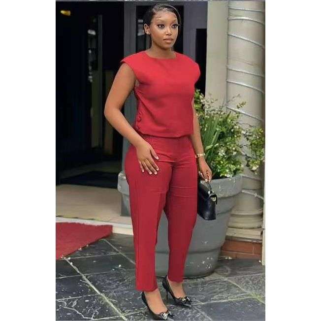 Solid Color Sleeveless Sleeved Top and Pant Set.