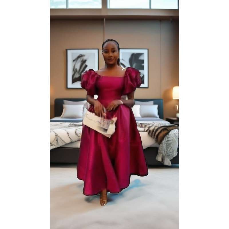 Bubble Sleeve Pleated Maxi Dress