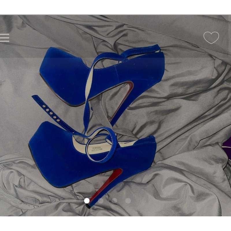 Criss Cross Platform Stiletto Heeled Faux Suede Ankle Strap Pumps