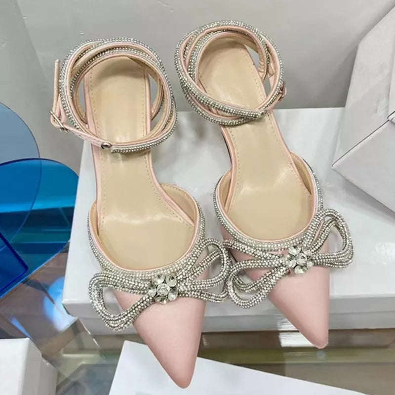 Pointed toe buckel strap high heel