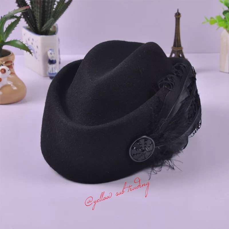Decorated wool vintage Hats - GREEN