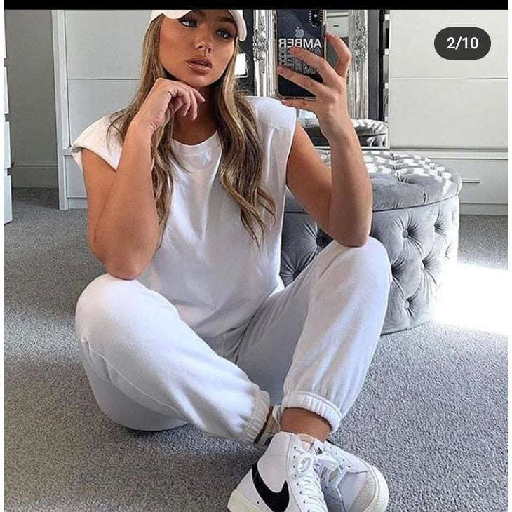 Sleeveless Top and Pants Set 
