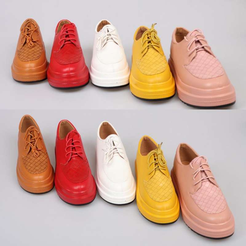 Lace-Up platform shoes