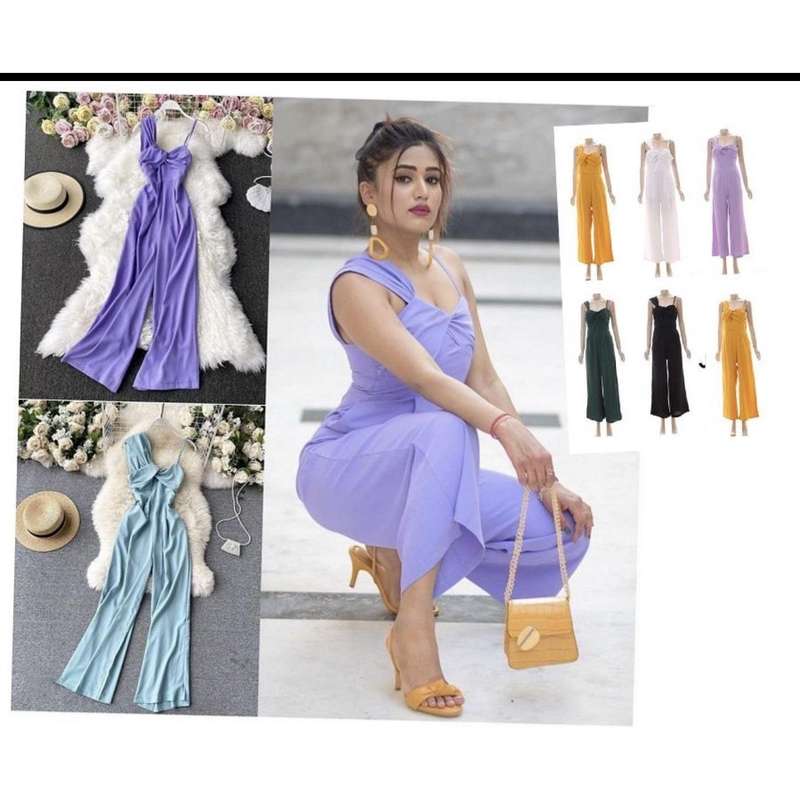 Asymmetrical off-the-shoulder twisted jumpsuit.