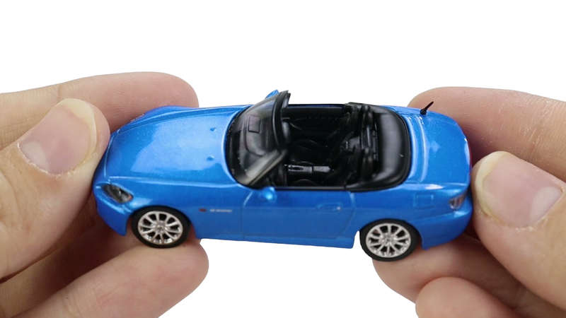 Honda S2000 (AP2) Bermuda Blue Pearl 1:64 Model