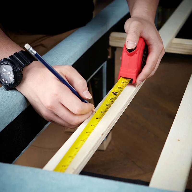 DEKTON HI VIS Red Soft Grip Auto-Lock Tape Measure 7.5m x 25mm