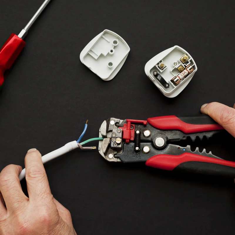 DEKTON PRO Automatic Wire Stripper and Crimper