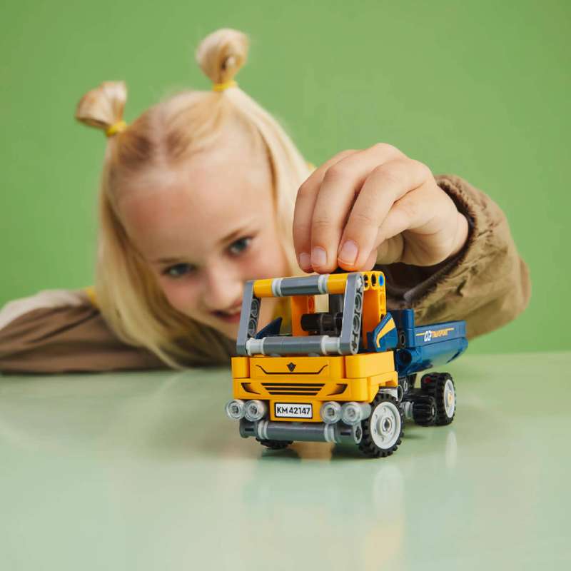 LEGO 42147 Technic Dump Truck