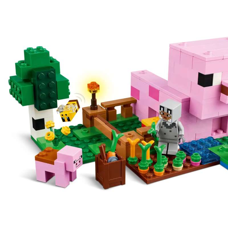 LEGO 21268 Minecraft The Baby Pig House
