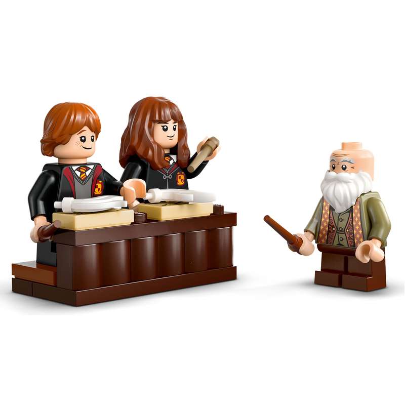 LEGO 76442 Harry Potter Hogwarts Castle: Charms Class