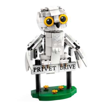 LEGO 76425 Harry Potter Hedwig at 4 Privet Drive Toy Set