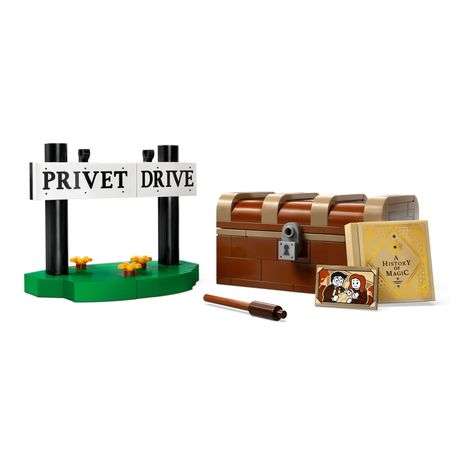 LEGO 76425 Harry Potter Hedwig at 4 Privet Drive Toy Set