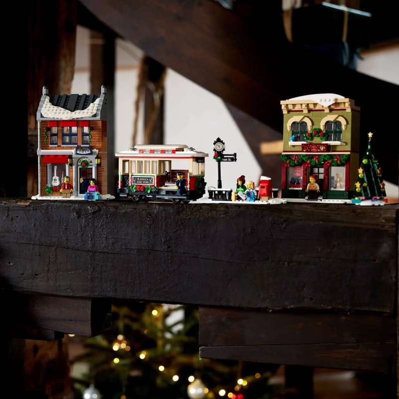 LEGO 10308 Icons Holiday Main Street
