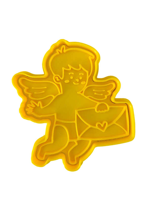 Hubbe Cookie Cutter - Cupid with a love letter